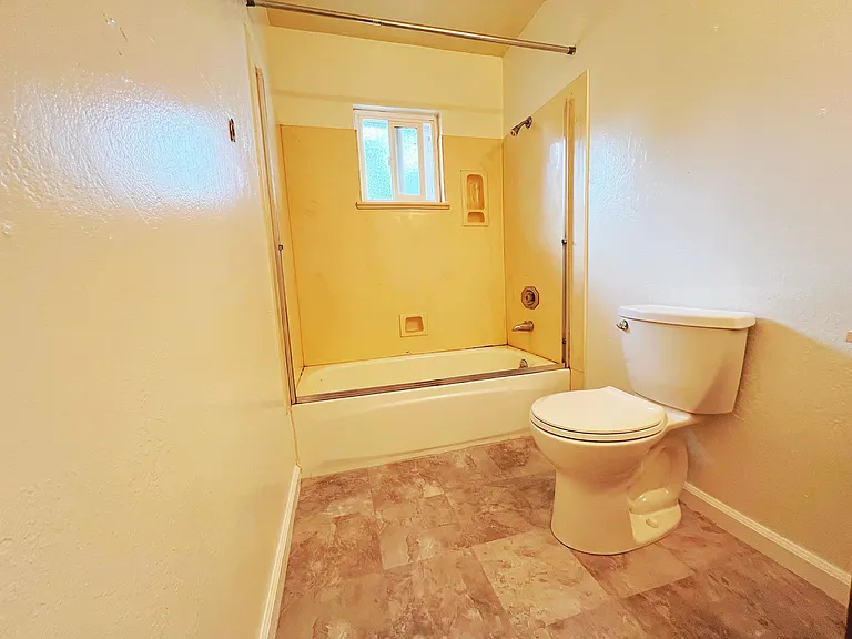 24376 Margaret Dr #24376 — Photo 9