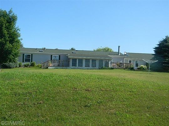 3rd image of 3605 W Victory Dr