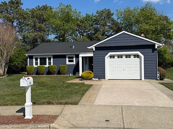 22 Madras Ct