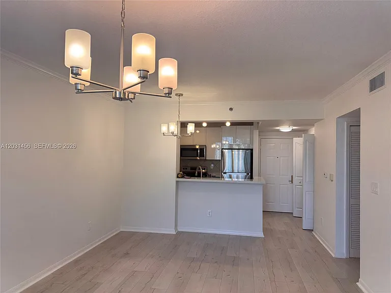 2665 SW 37th Ave #201 — Photo 32