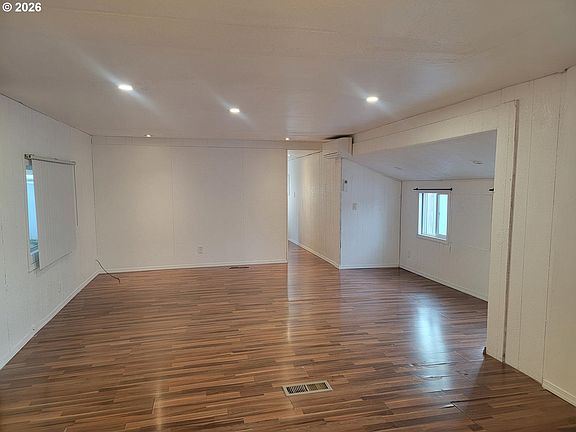 5th image of 4475 Daisy St Space 87