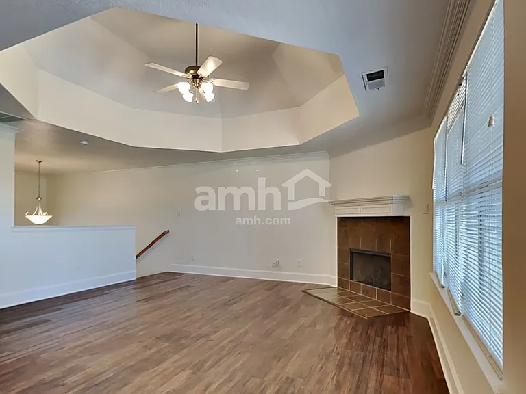 1831 Leann Ln — Photo 7