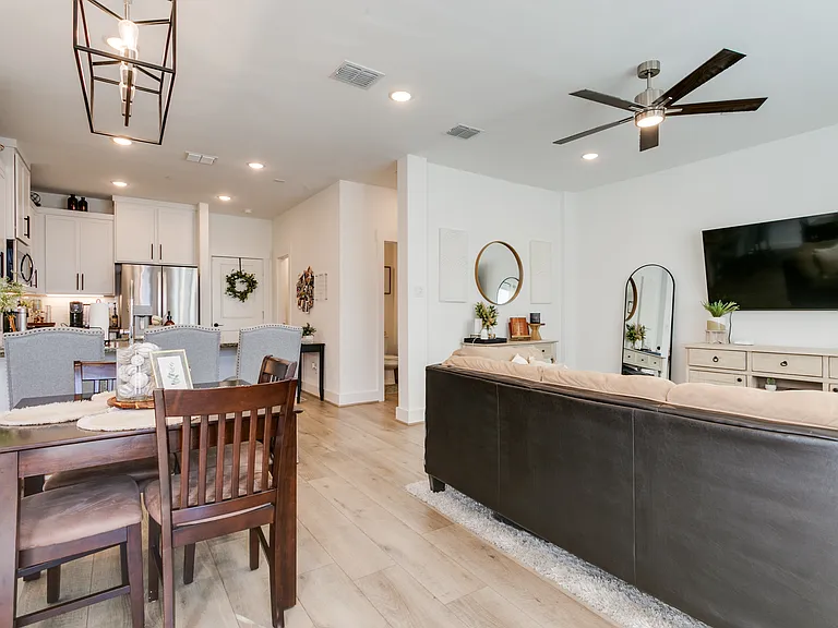 7605 Reis Ln #1 — Photo 18