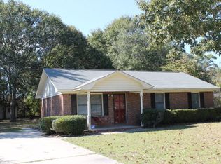 1280 Kings Point Dr, Sumter, SC 29154