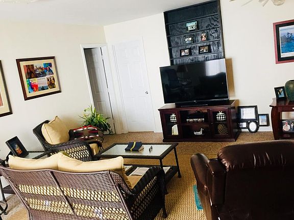 4th image of 34009 Sagebrush Ln