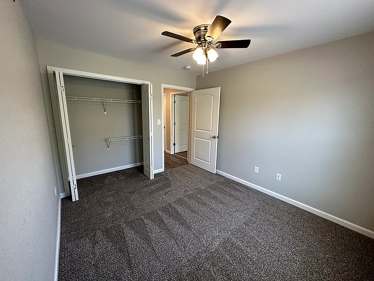 Hummingbird Heights — Photo 29