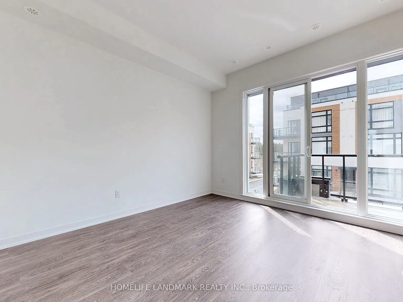 3 bed, $3,490 — Photo 3