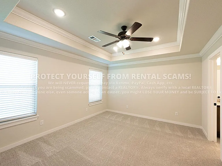 520 Aster St — Photo 6