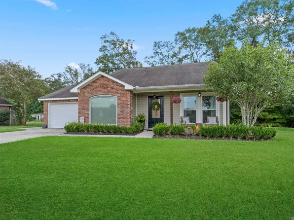 10130 Nashville Ct, Denham Springs, LA 70706