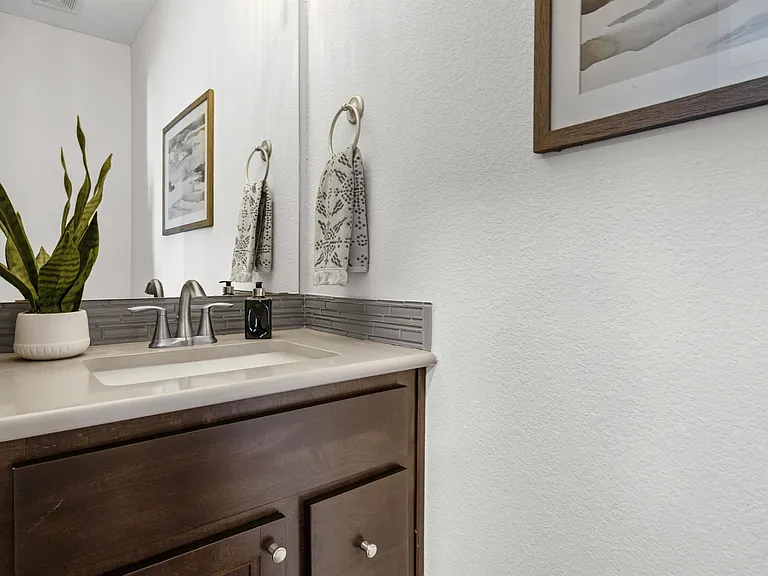 1112 Highknoll Ln #B — Photo 30