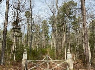 18600 Genito Rd, Moseley, VA 23120