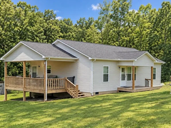 781 Sparta St, Spencer, TN 38585