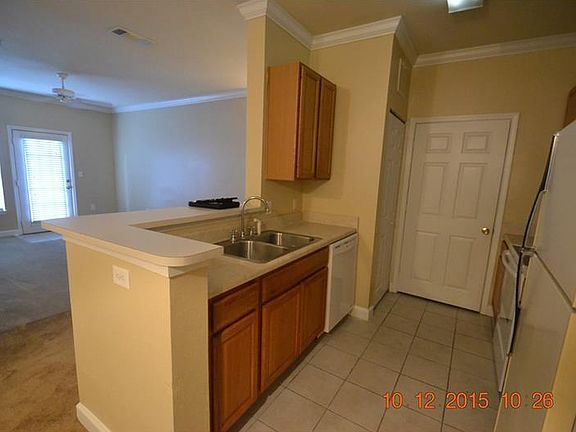 4th image of 18304 Bridle Club Dr