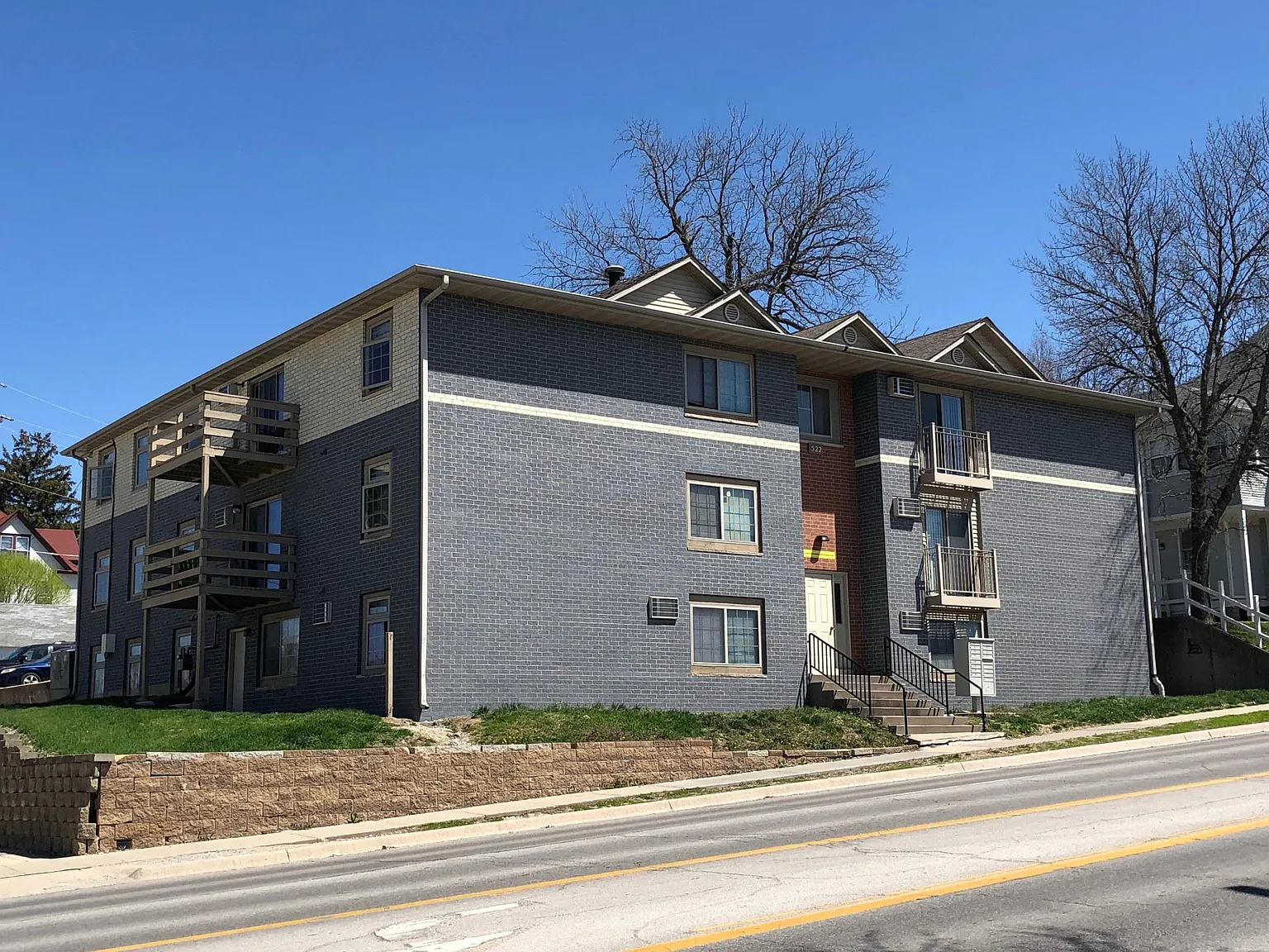 2 bed, $1,588 — Photo 1