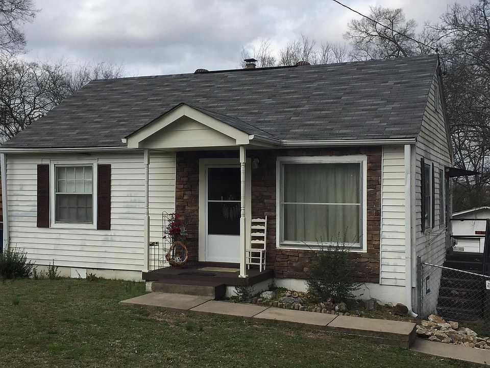 2nd image of 430 Lanier Dr