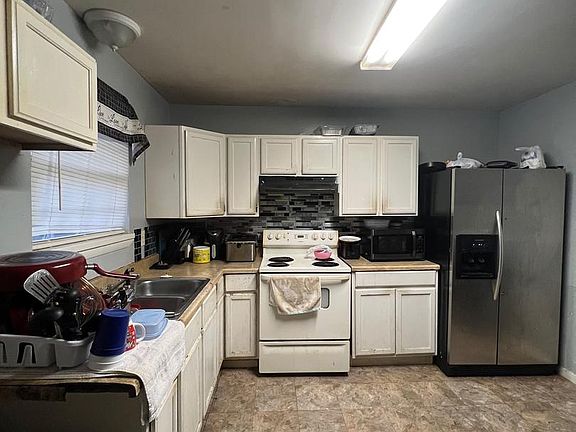 2nd image of 304 Elizabeth Ave