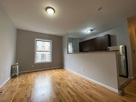 2nd image of 84 Wadsworth Ave #35