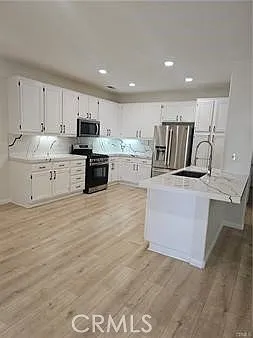 4 bed, 2045 sqft, $3,550 — Photo 3