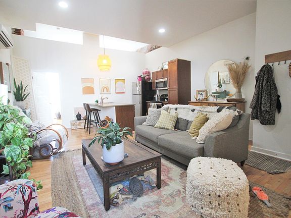 2nd image of 2226 Frankford Ave