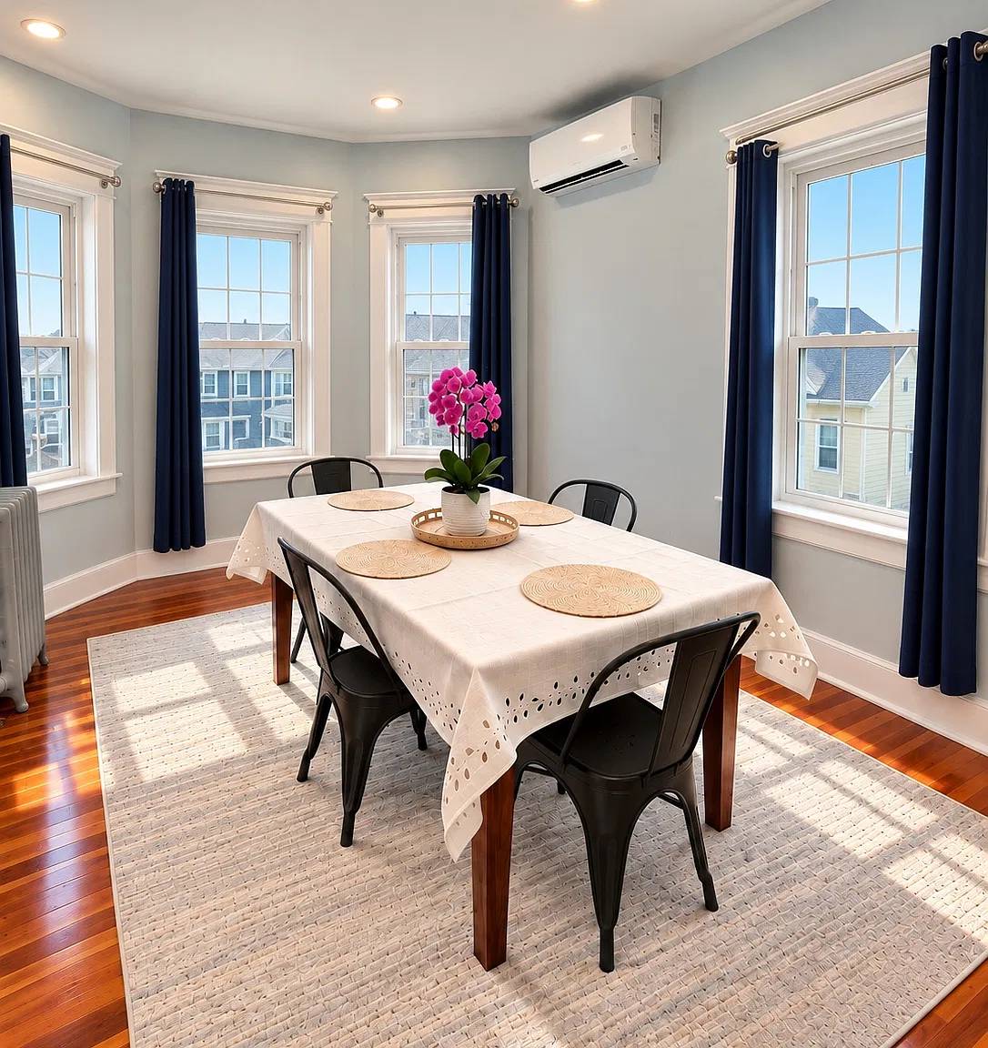 2 bed, 1.0 bath, 1265 sqft, $3,000 — Photo 2