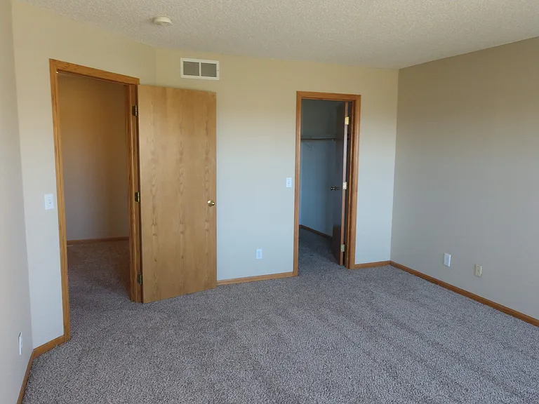 4165 Orleans Dr NE — Photo 12