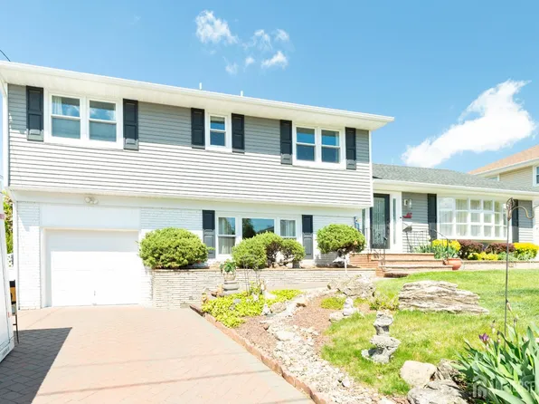 67 Thomas Pl, Edison, NJ 08837