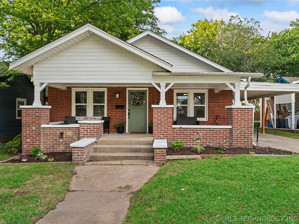 1st image of 2225 E 12th Pl
