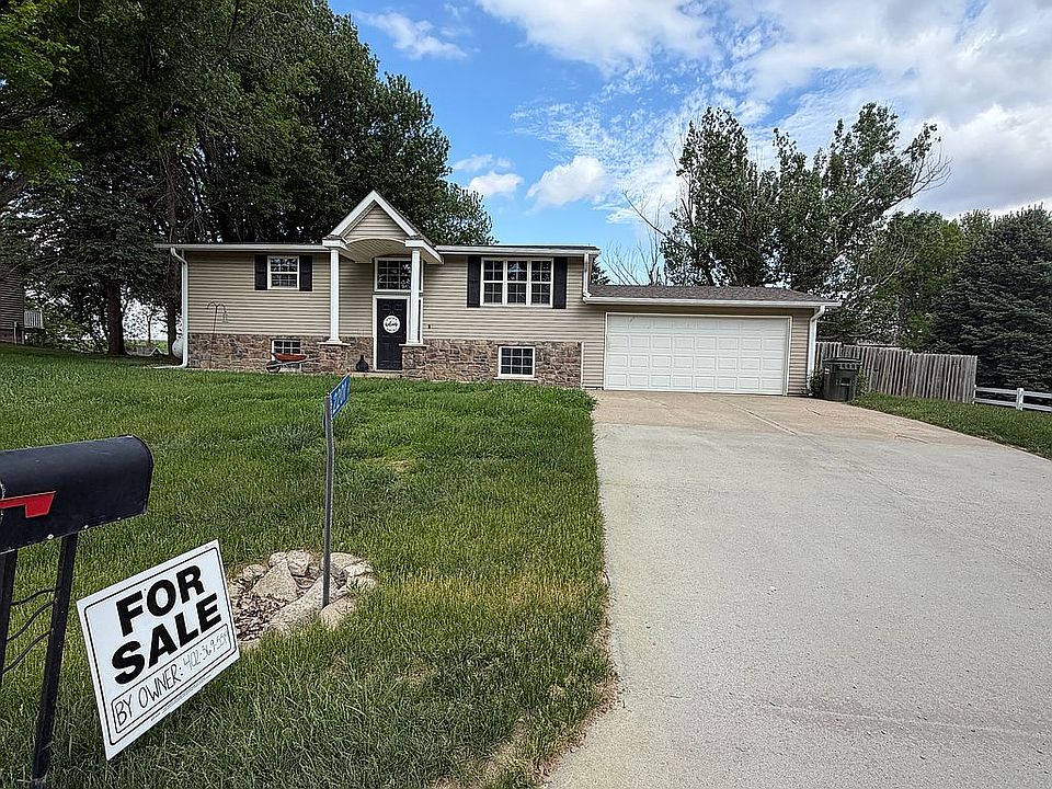 1st image of 2201 Highview Dr