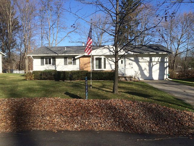 1st image of 183 Cliffbrook Dr