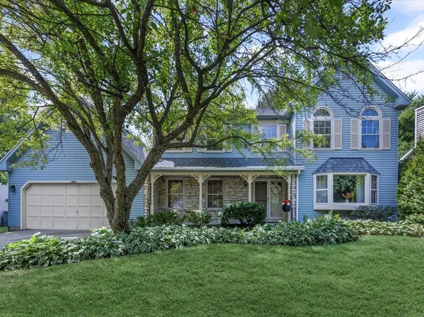 731 S River Rd, Naperville, IL 60540