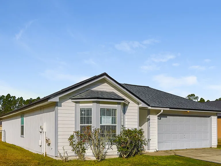 1811 Sheraton Lakes Cir — Photo 3