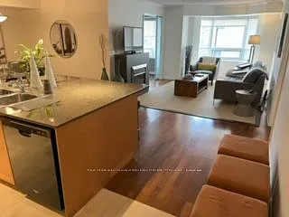 18 Beverley St #406 — Photo 8