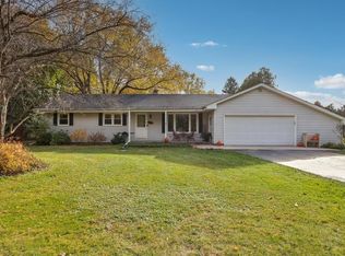 W34519 Mariner Cir, Oconomowoc, WI 53066