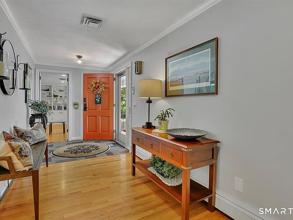 5th image of 195 Tall Timbers Road