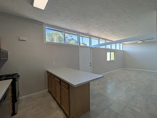 1822 Alvarado Dr NE Photo 1