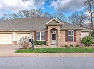 18 Highland Pkwy, Bella Vista, AR 72715