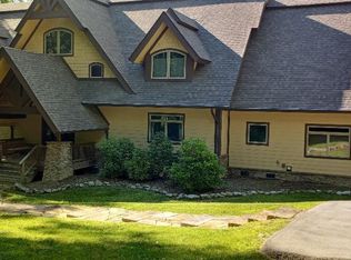 440 Falls Ln, Oneida, TN 37841