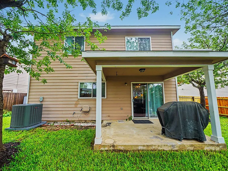 12410 Tallow Cir — Photo 34