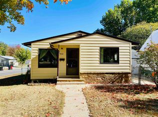 1418 Mulberry St, Yankton, SD 57078