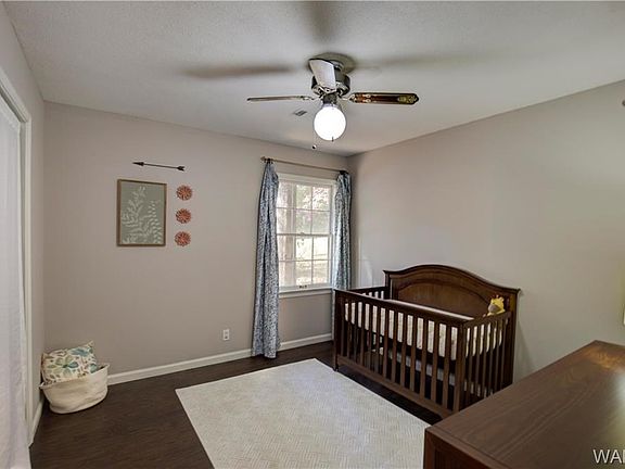 4th image of 2218 28th St E