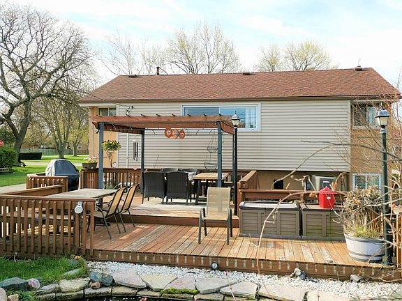 5th image of 8506 W Carol St