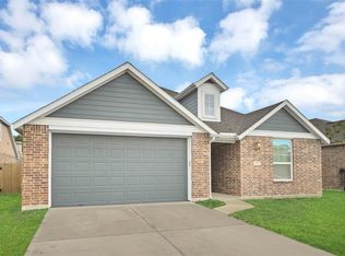 6711 Hunters Way Ln, Baytown, TX 77521