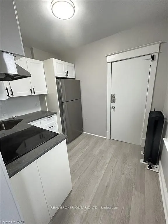 2 bed, $1,595 — Photo 3