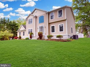 226 Ark Rd, Mount Laurel, NJ 08054