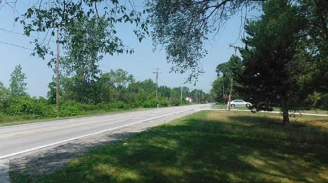2nd image of 50 Old Kawkawlin Rd