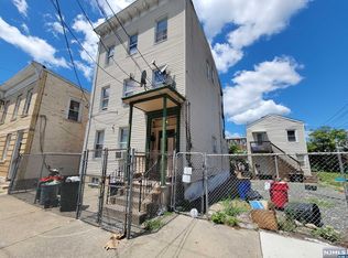 21 Elm St, Paterson, NJ 07501