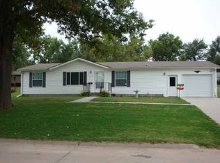1311 6th St, Auburn, NE 68305