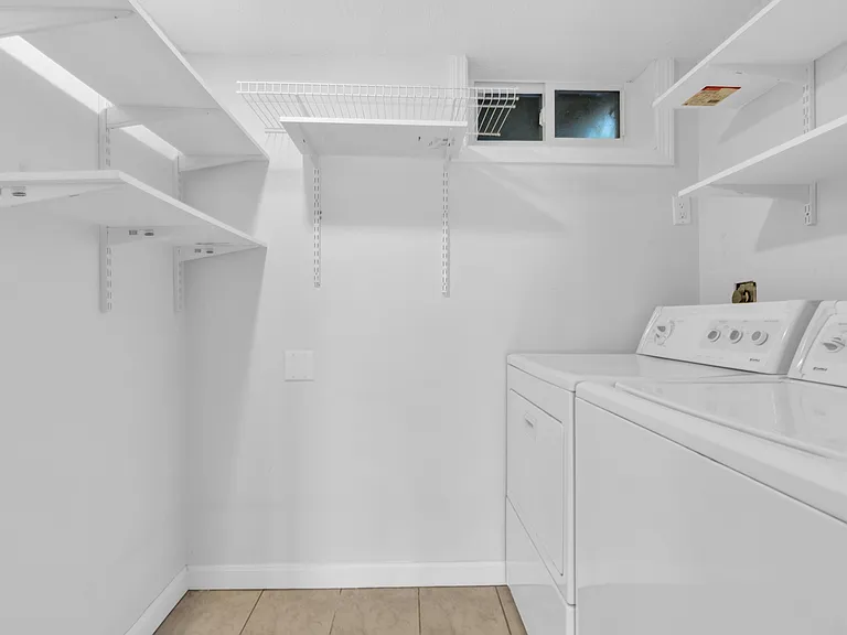 7 Briarwood Rd — Photo 4