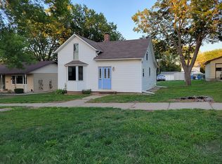 320 4th Ave SE, Le Mars, IA 51031