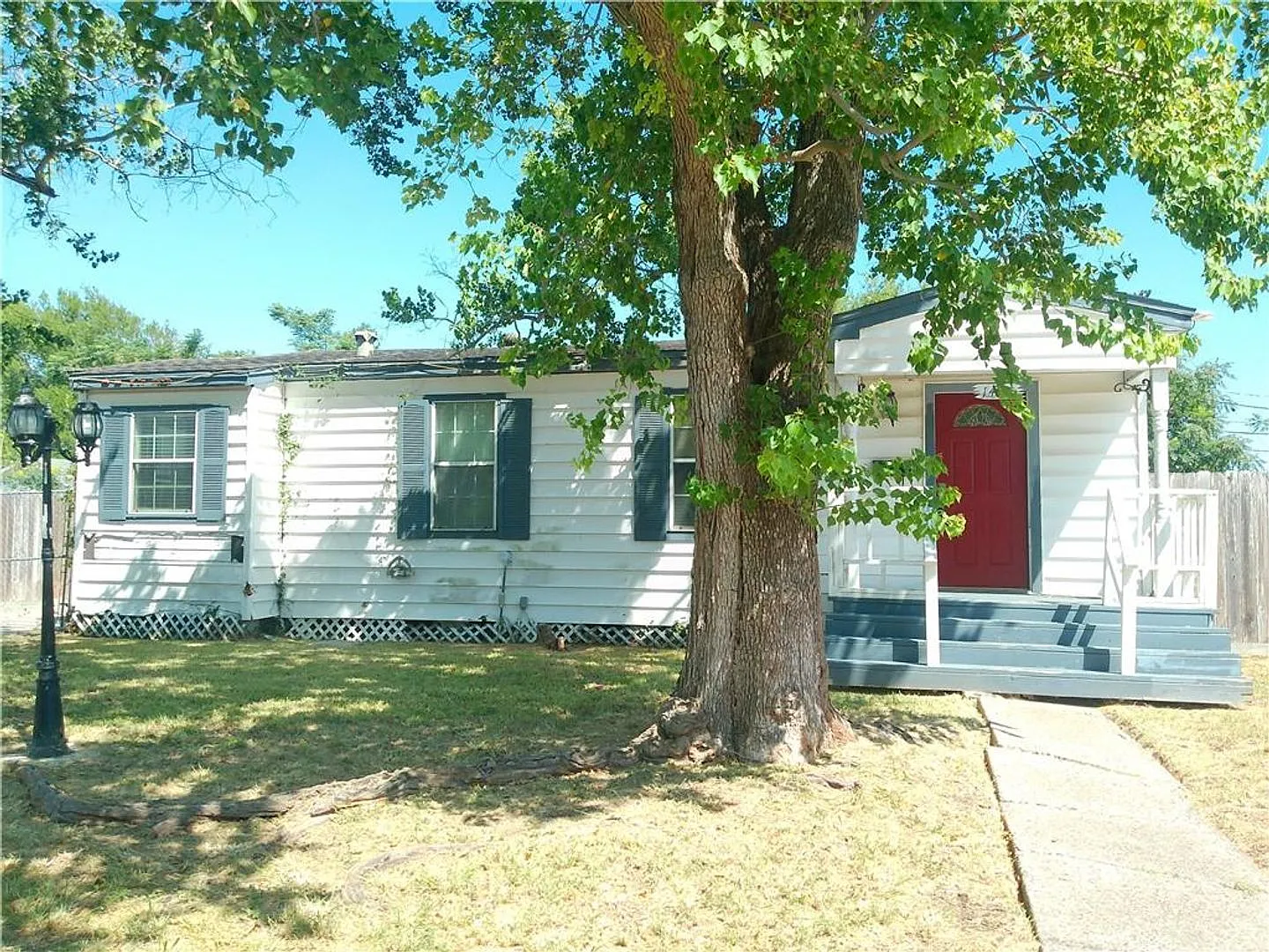 1438 Ormond - 2/Bed 1/Bath - $1295/month — Photo 1